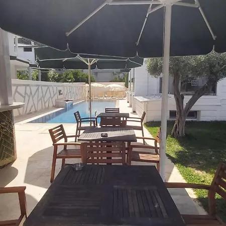 In Luxury Hotel de apartamente