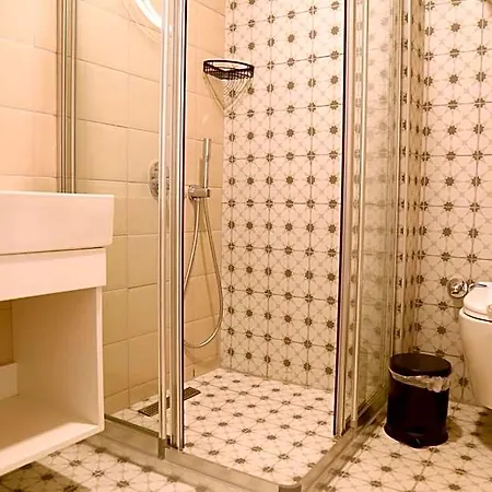 In Luxury Hotel de apartamente 4*